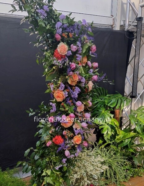 MEZZO CERCHIO FLOREALE Mezzo cerchio floreale 
